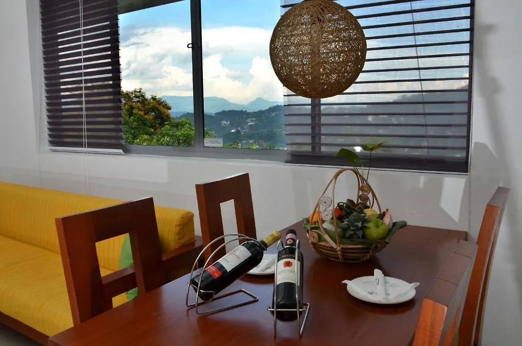 Hotel Topaz Kandy