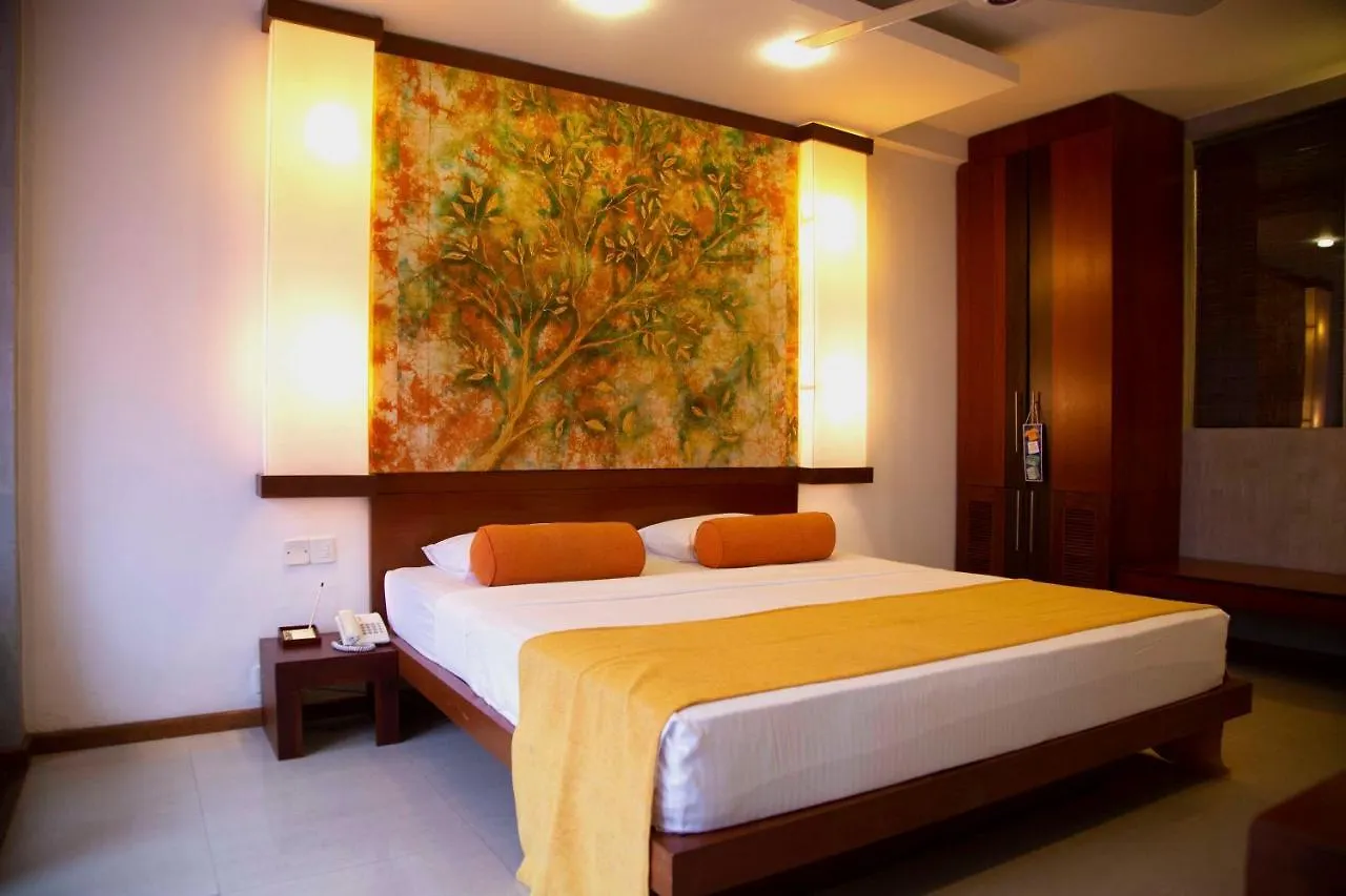 ****  Hotel Topaz Kandy Sri Lanca